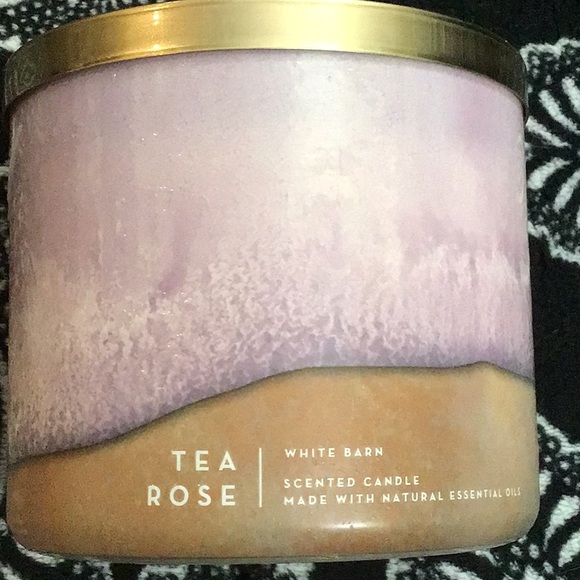 Bath & Body Works Other - Bath and body works tea rose candle